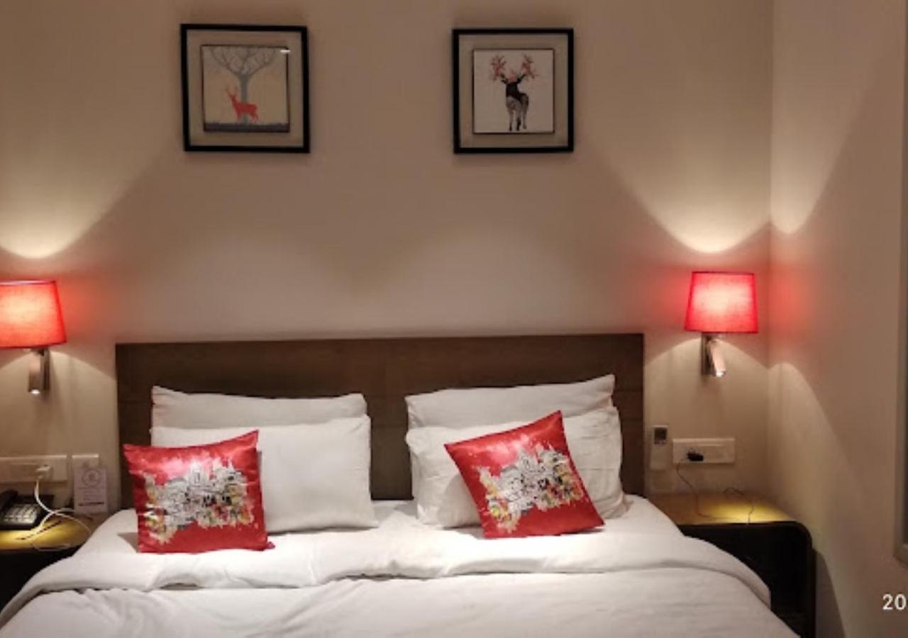Hotel Le Lotus Grand Kakarmatha المظهر الخارجي الصورة