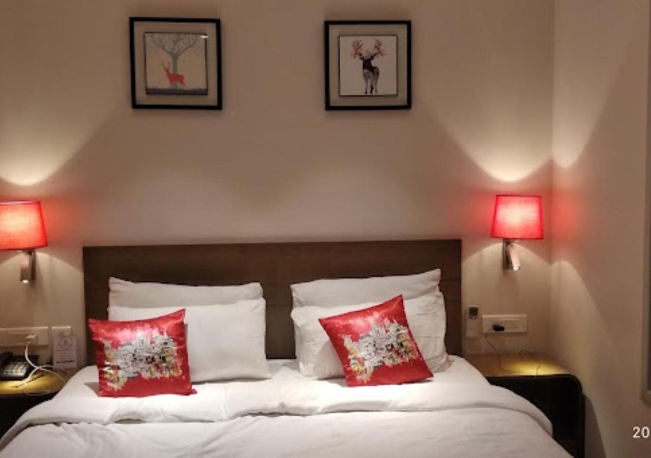 Hotel Le Lotus Grand Kakarmatha المظهر الخارجي الصورة
