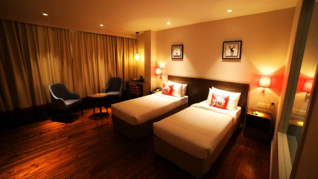 Hotel Le Lotus Grand Kakarmatha المظهر الخارجي الصورة