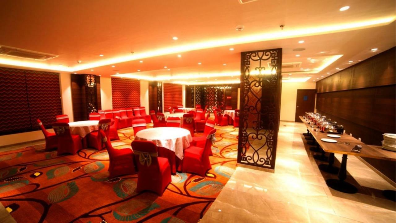 Hotel Le Lotus Grand Kakarmatha المظهر الخارجي الصورة